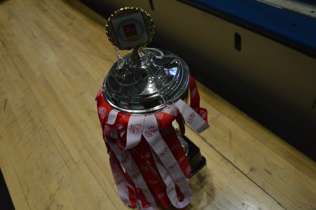 "ЗОЛОТАЯ ШАЙБА". Первый день